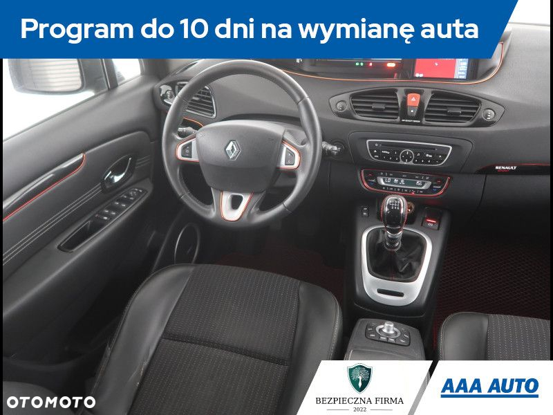 Renault Scenic - 8