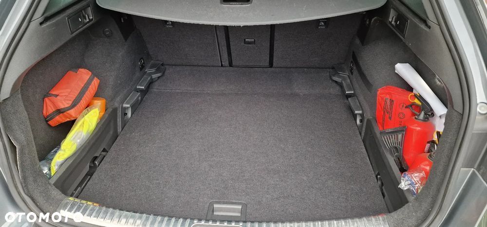 Seat Leon 2.0 TDI Xcellence S&S DSG - 9