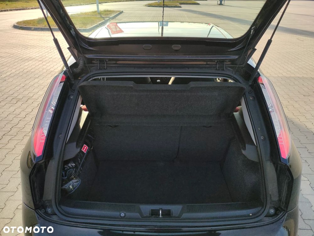 Fiat Punto 1.4 Easy S&S - 9