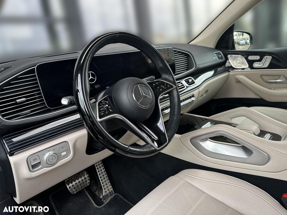 Mercedes-Benz GLS - 10