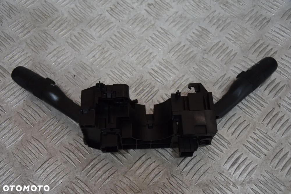 JEEP CHEROKEE KJ MANETKA MANETKI PAJĄK KPL. - 3