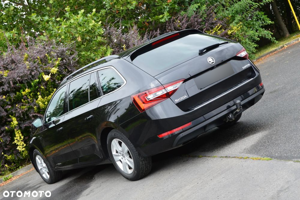 Skoda Superb 1.6 TDI DSG Ambition - 21