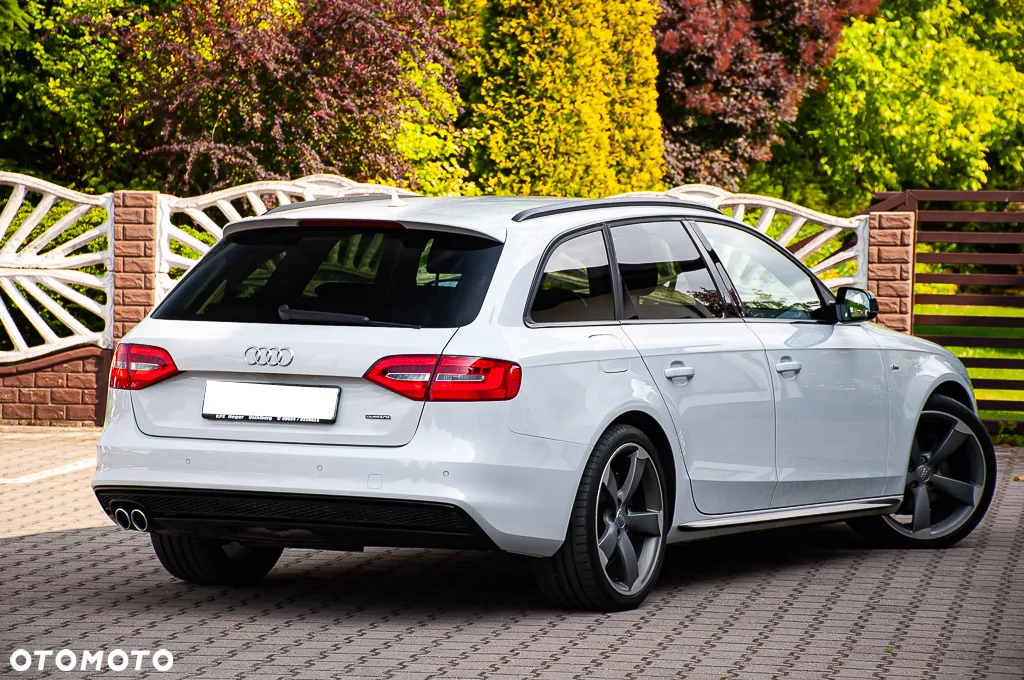 Audi A4 Avant 2.0 TDI quattro sport - 16
