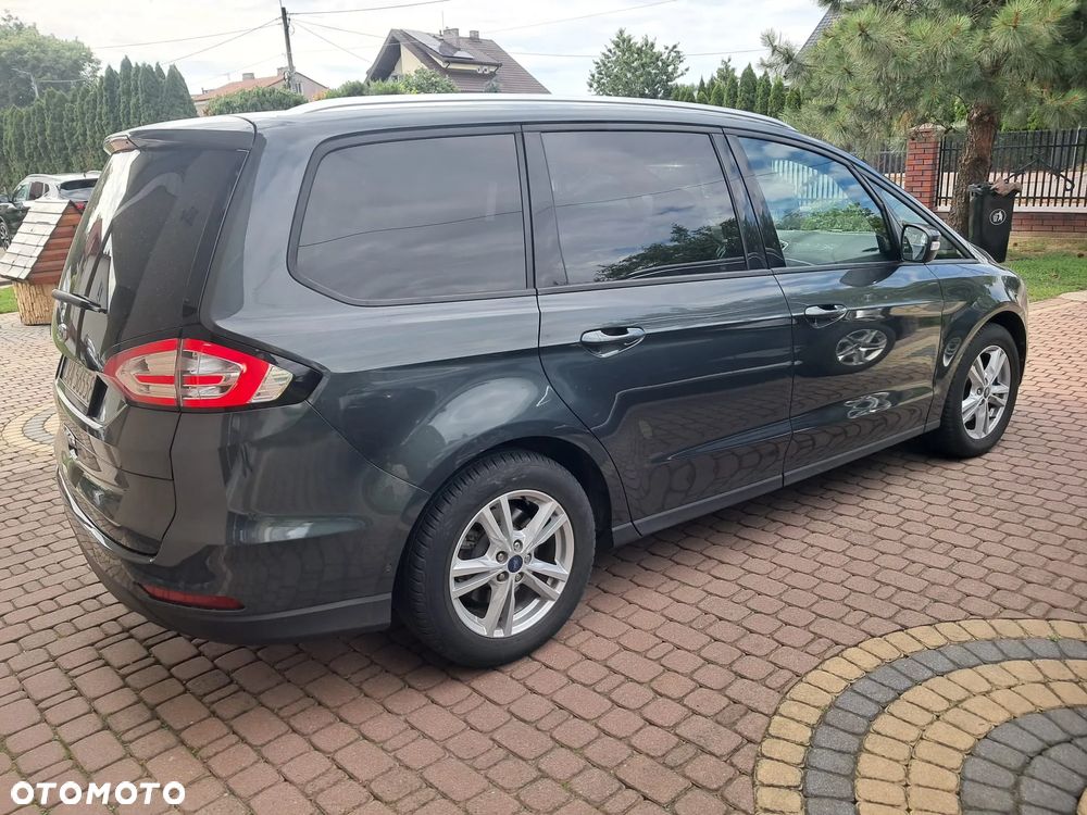 Ford Galaxy 1.5 EcoBoost S&S TITANIUM - 4