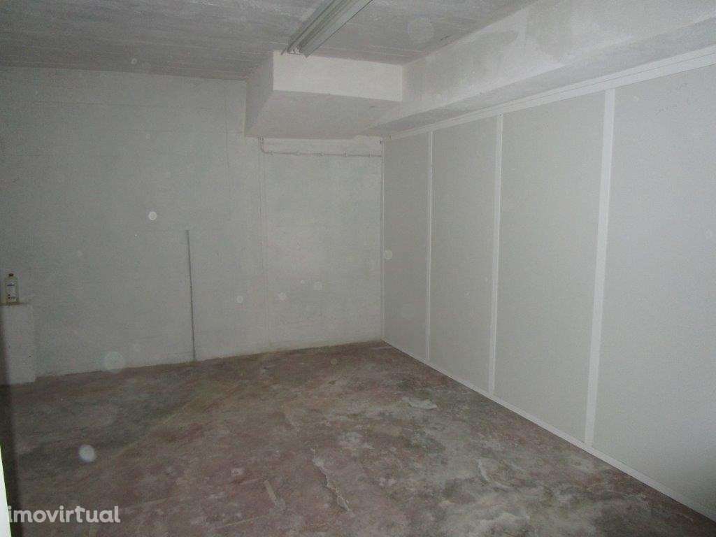 Loja no Dafundo - Grande imagem: 3/6