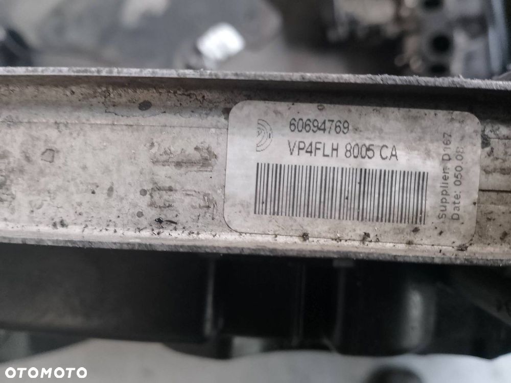 CHŁODNICA WODY Z WENTYLATOREM ALFA ROMEO 159 60694769 1.9 JTD - 5