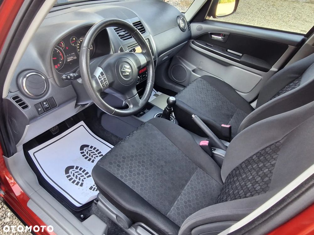 Suzuki SX4 1.6 Comfort Plus 4WD - 18