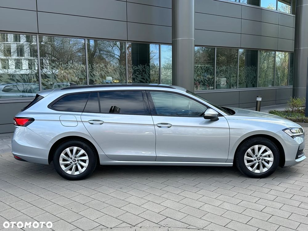 Skoda Superb 1.5 TSI mHEV Selection DSG - 5