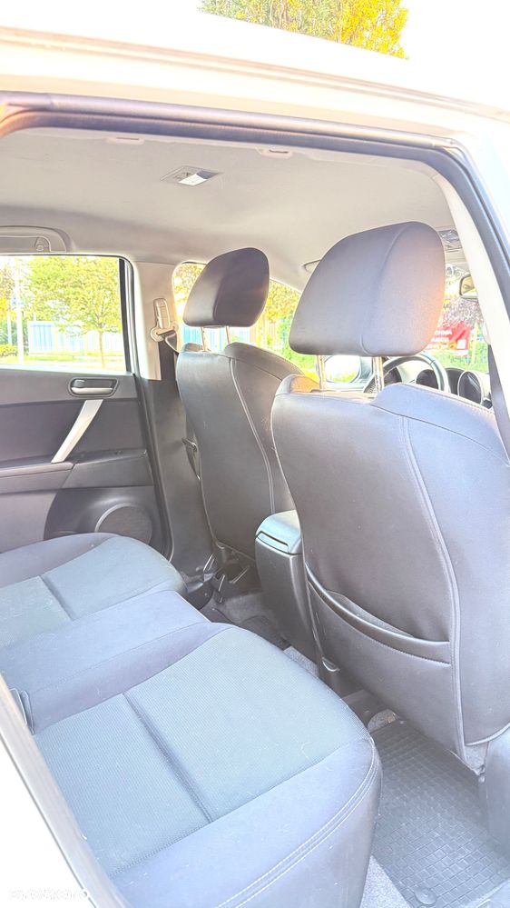 Mazda 3 1.6 Exclusive EU5 - 6