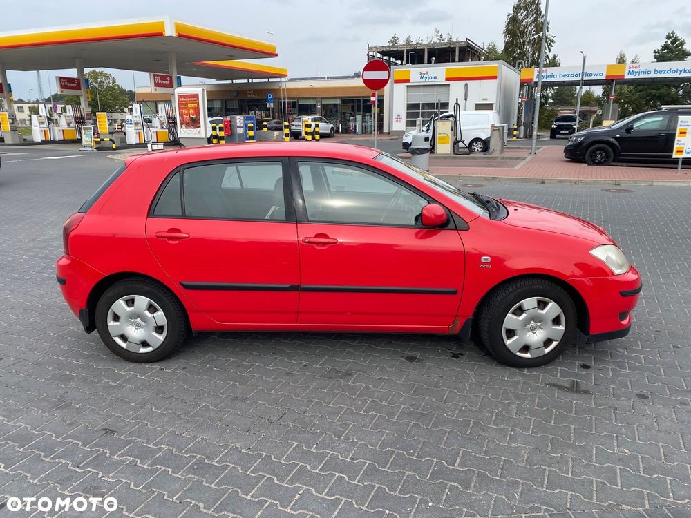 Toyota Corolla - 11