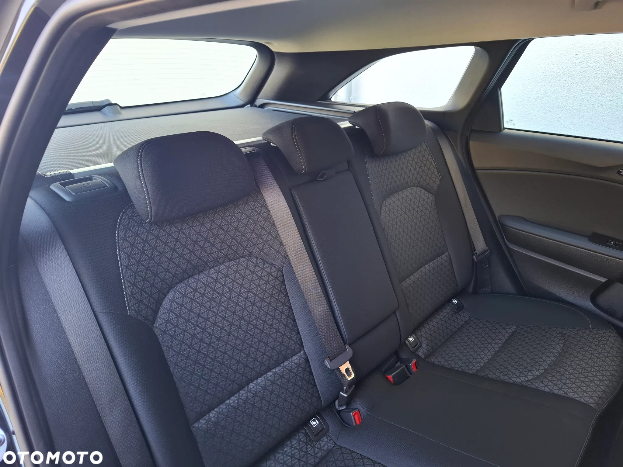 Kia Ceed 1.4 T-GDI OPF Vision - 37