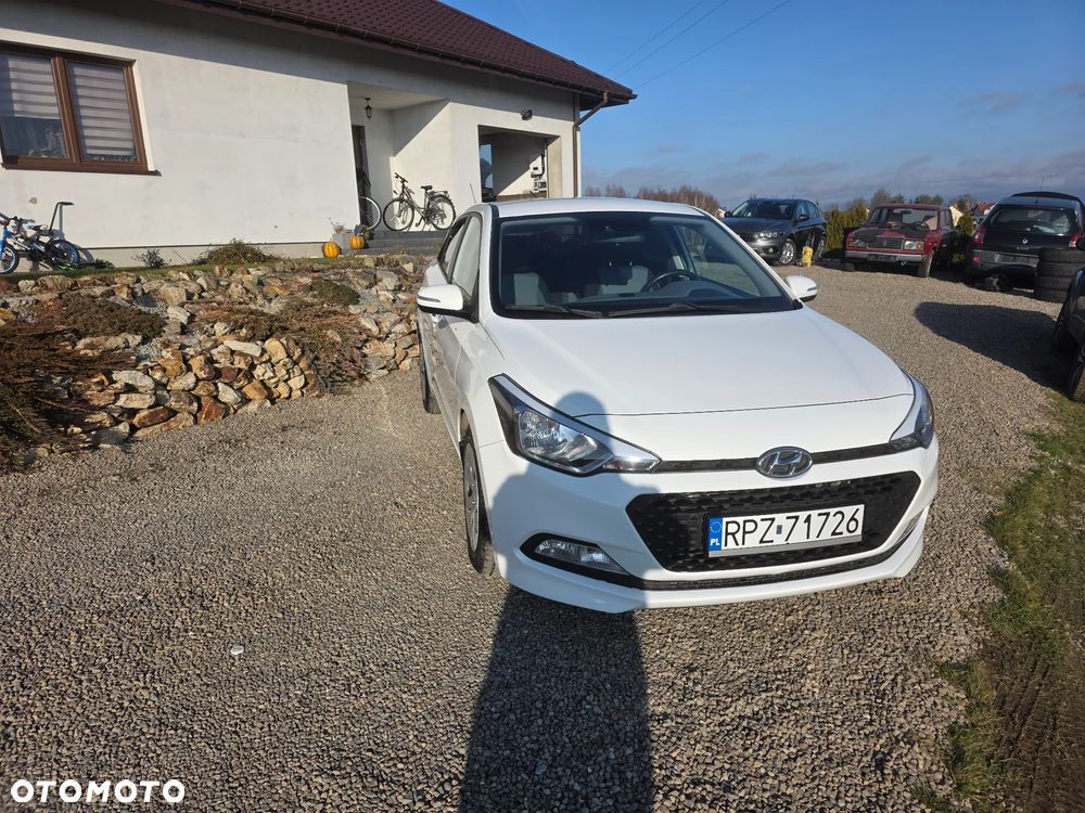 Hyundai i20 - 10