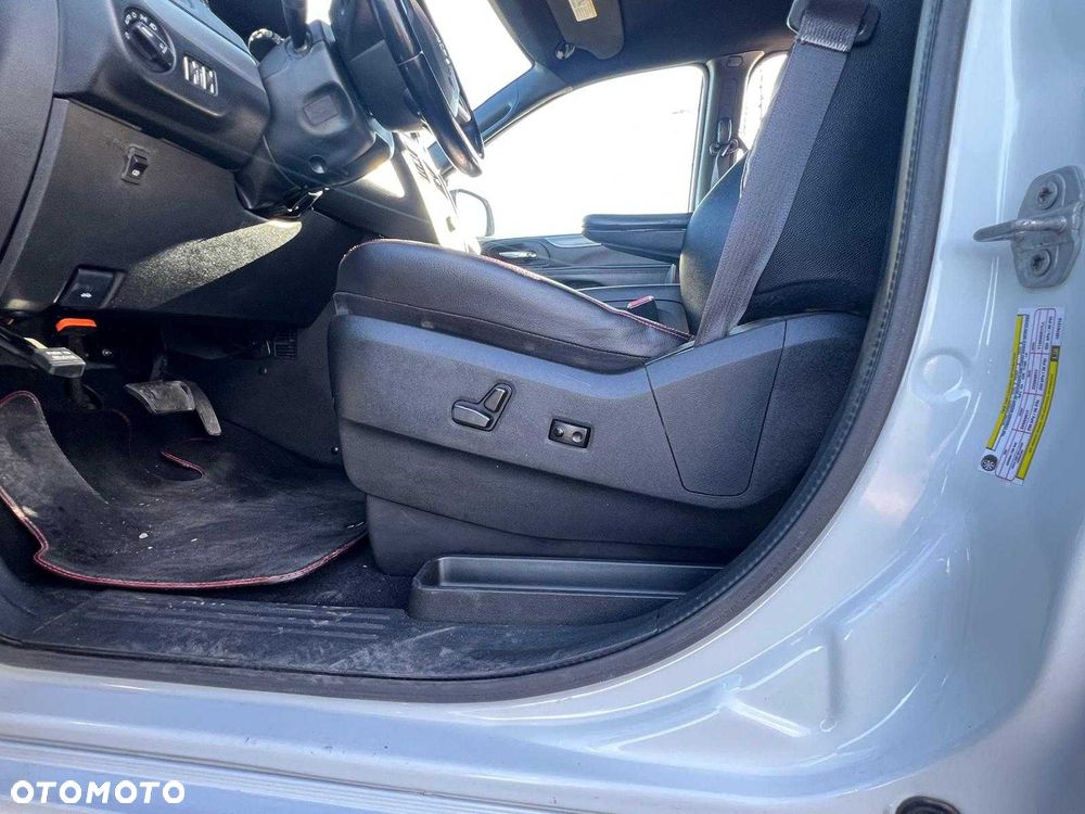 Dodge Grand Caravan - 8