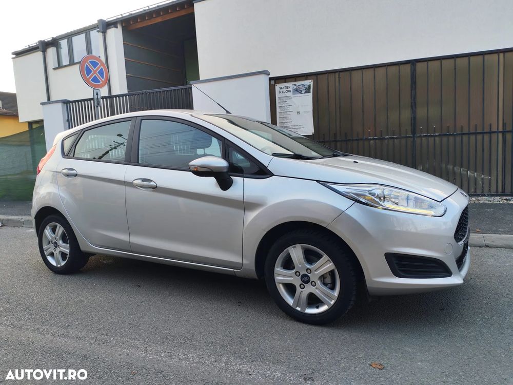 Ford Fiesta 1.0 EcoBoost S&S TITANIUM - 4
