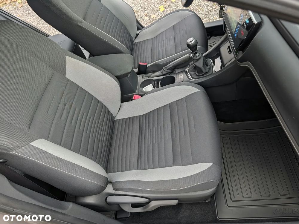 Toyota Auris 1.6 Premium - 13