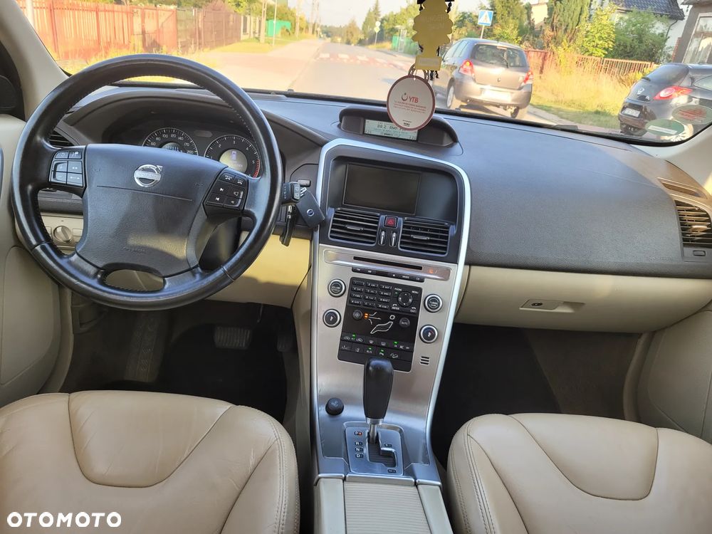 Volvo XC 60 2.4D AWD Momentum - 7
