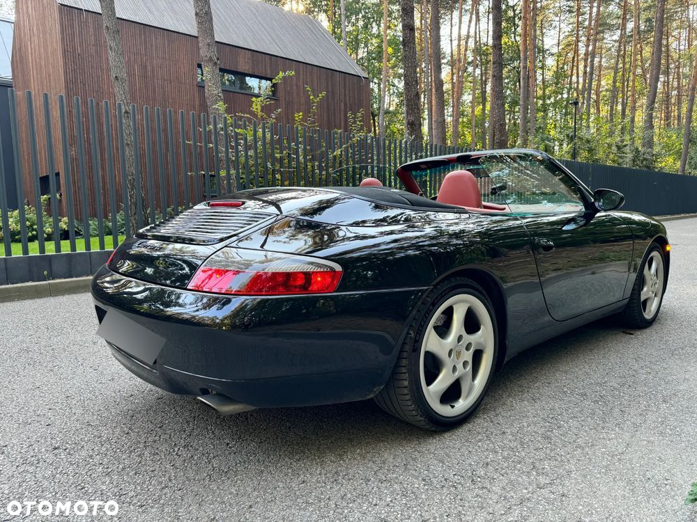 Porsche 911 Carrera Cabrio - 3