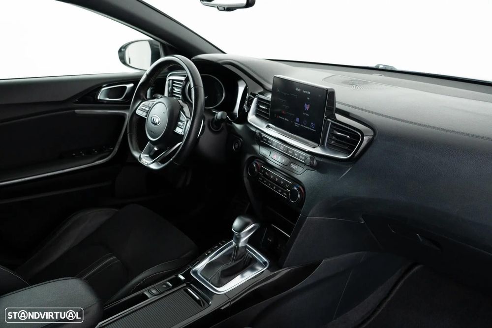 Kia ProCeed 1.6 CRDi GT Line 7DCT - 27