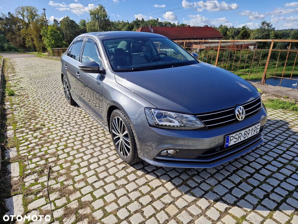 Volkswagen Jetta 1.4 TSI BMT Highline - 1
