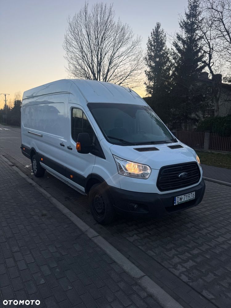 Ford Transit - 1