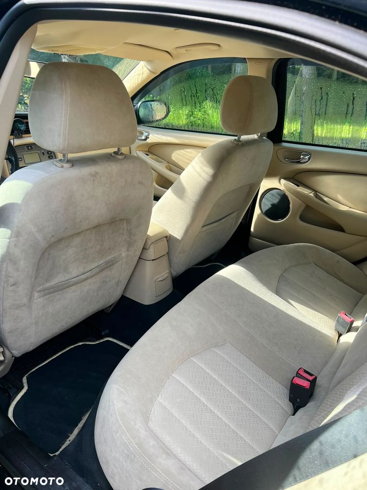 Jaguar X-Type 2.5 Sport - 11