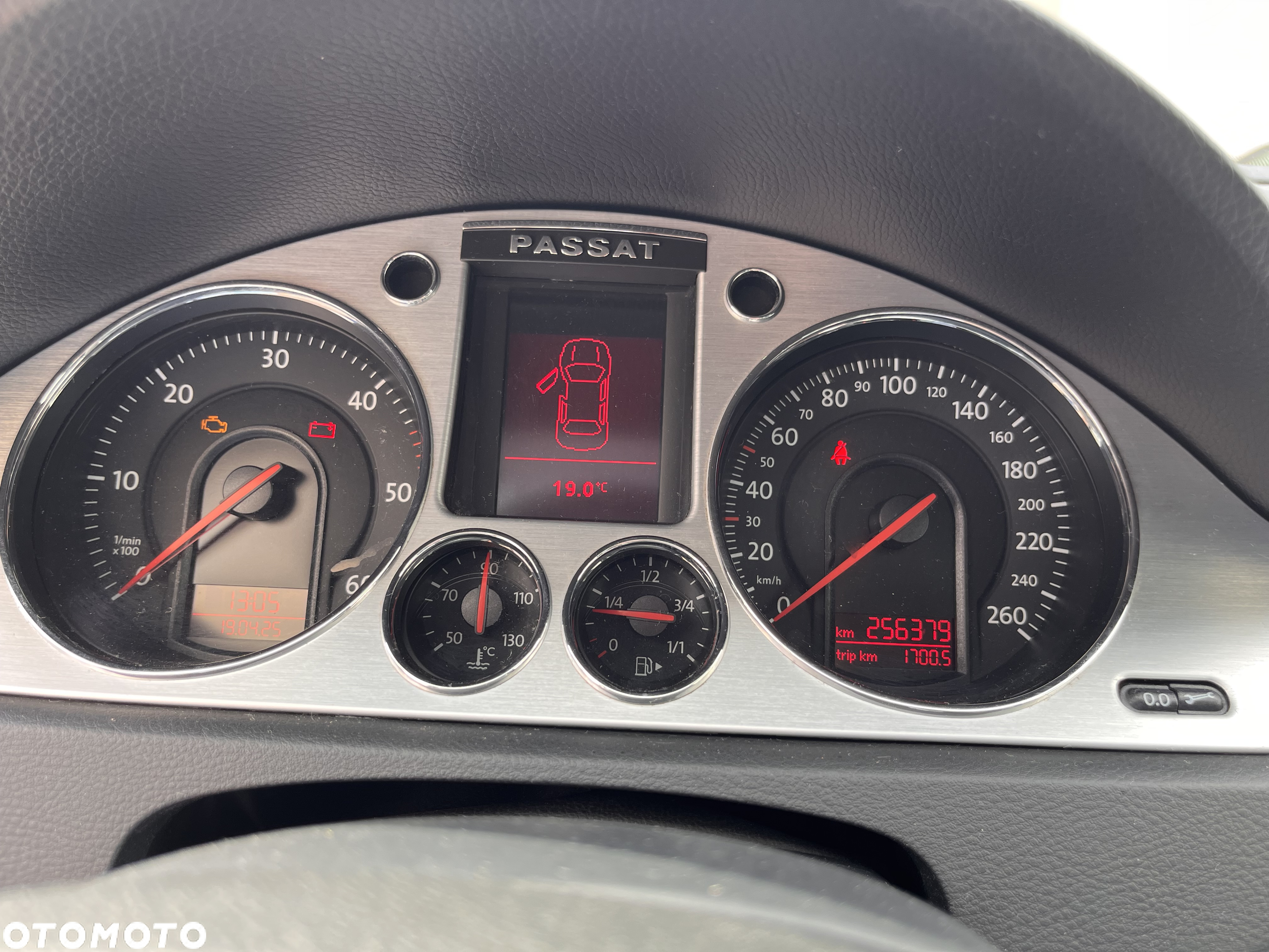 Volkswagen Passat 2.0 TDI DPF Comfortline - 16