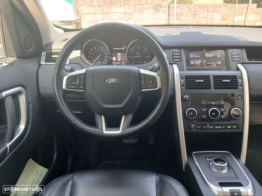 Land Rover Discovery Sport 2.0 TD4 HSE Luxury 7L Auto - 14