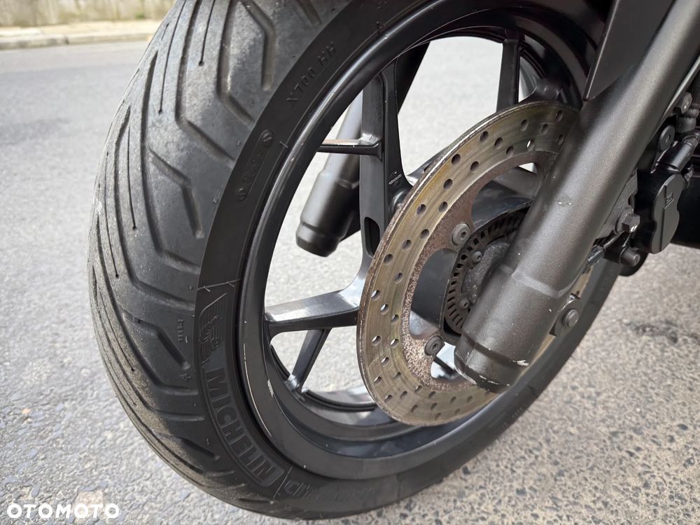Yamaha X-max - 13