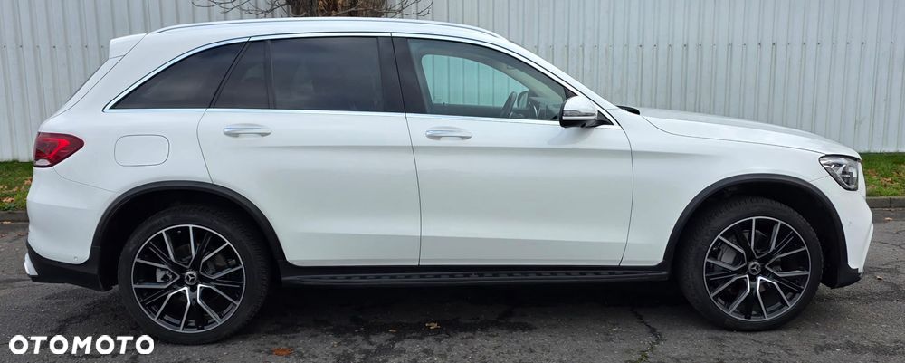 Mercedes-Benz GLC - 7