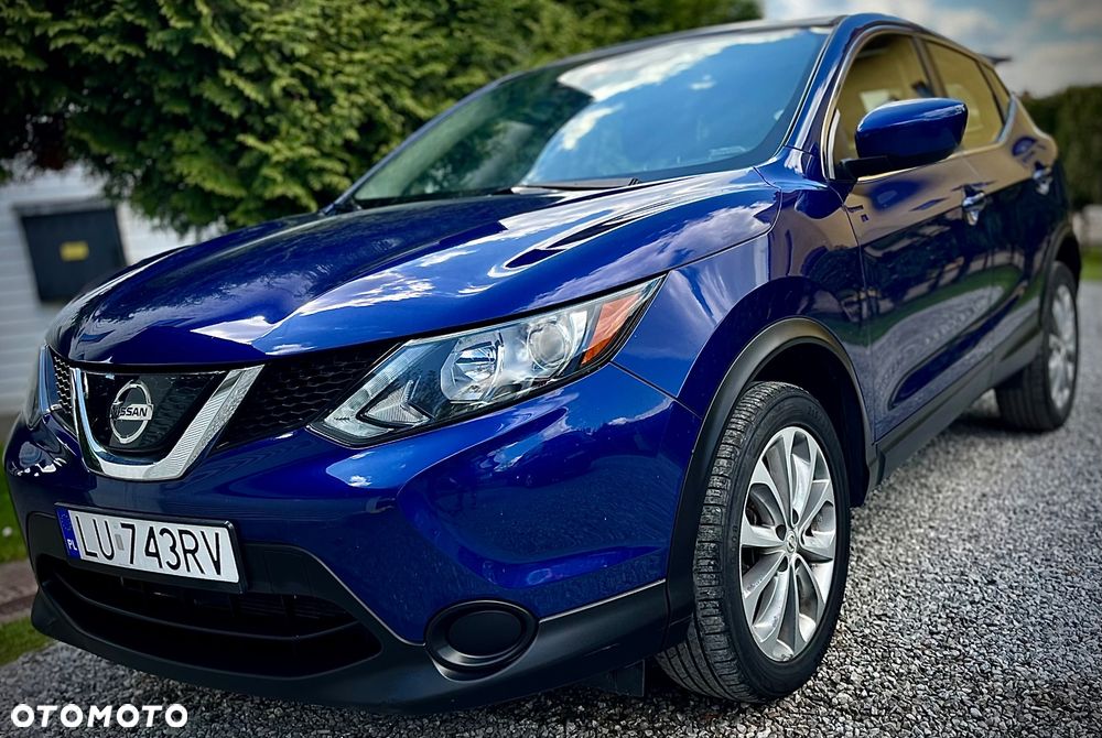 Nissan Rogue - 1