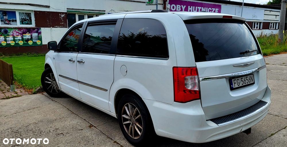 Chrysler Town & Country 3.6 Limited - 4