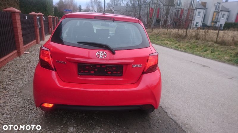 Toyota Yaris - 4