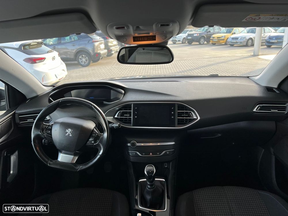 Peugeot 308 1.5 BlueHDi Style - 28