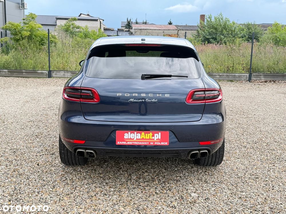 Porsche Macan Turbo PDK - 11