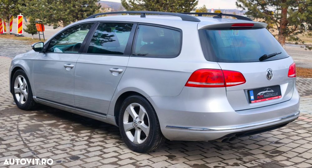 Volkswagen Passat 2.0 TDI BlueMotion Technology Exclusive - 3