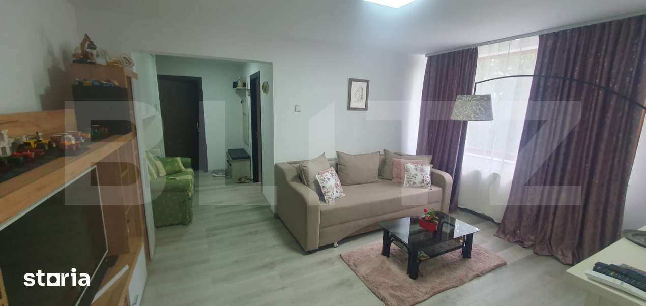Apartament de vanzare, cu 3 camere, semidecomandat - in Vatra Dornei — fotografia 1