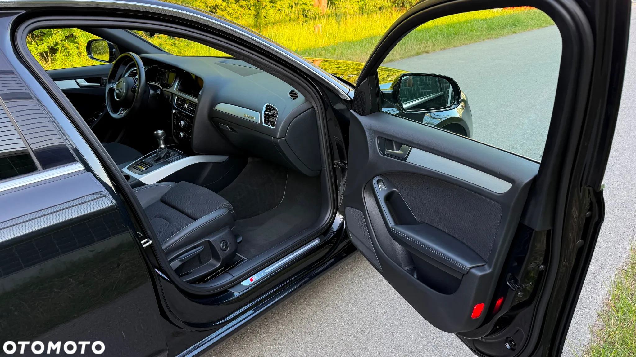 Audi A4 Avant 2.0 TDI DPF quattro S line Sportpaket - 15