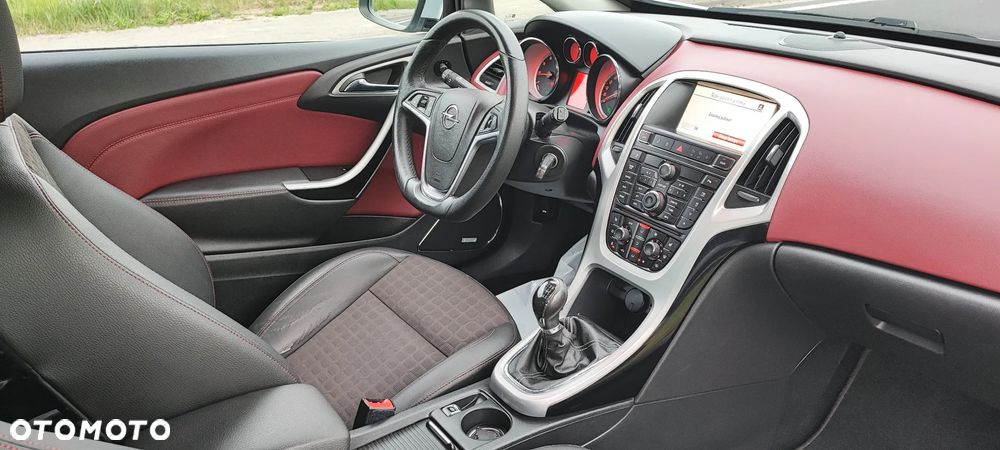 Opel Astra 1.6 Turbo Edition - 11