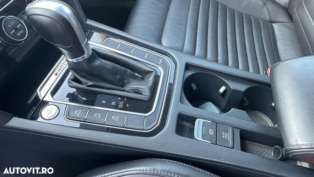 Volkswagen Passat - 9