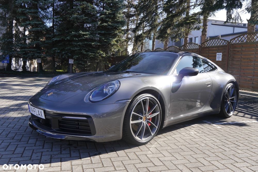 Porsche 911 Carrera 4S - 3