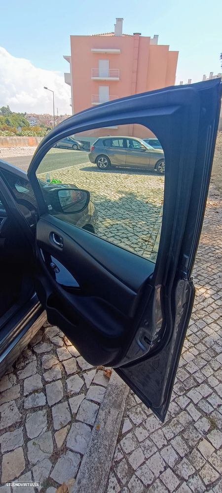 Nissan Leaf Acenta - 25