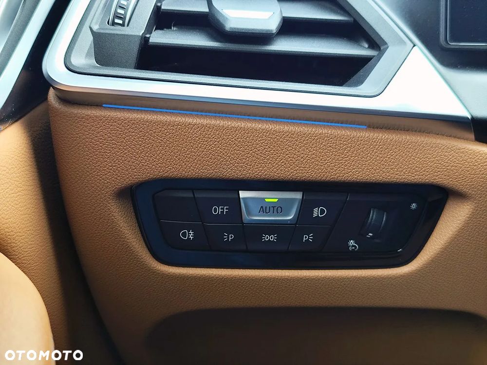 BMW i4 83.9kWh M50 xDrive - 27