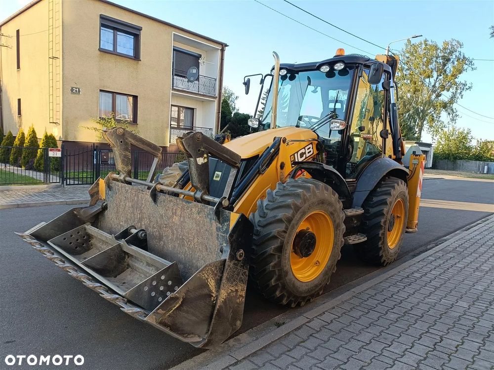 JCB 4CX - 6