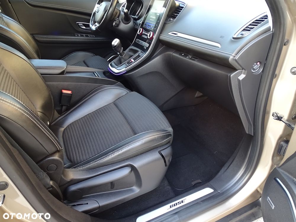 Renault Grand Scenic Energy TCe 130 S&S Bose Edition - 15