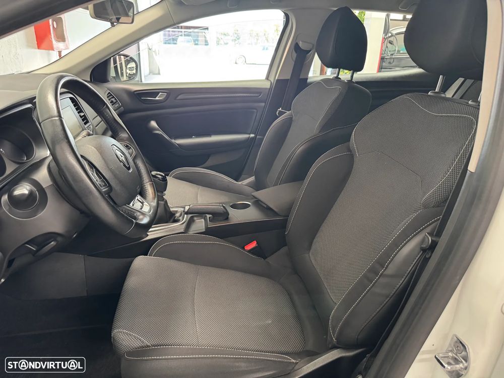 Renault Mégane 1.5 dCi Confort - 10