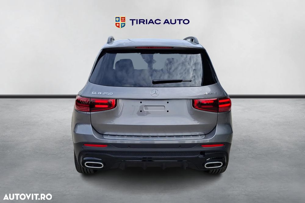 Mercedes-Benz GLB 250 4MATIC Aut. - 4