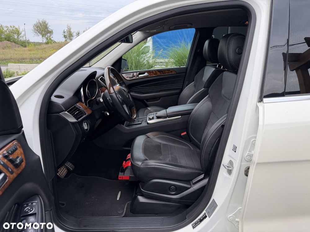 Mercedes-Benz ML - 13