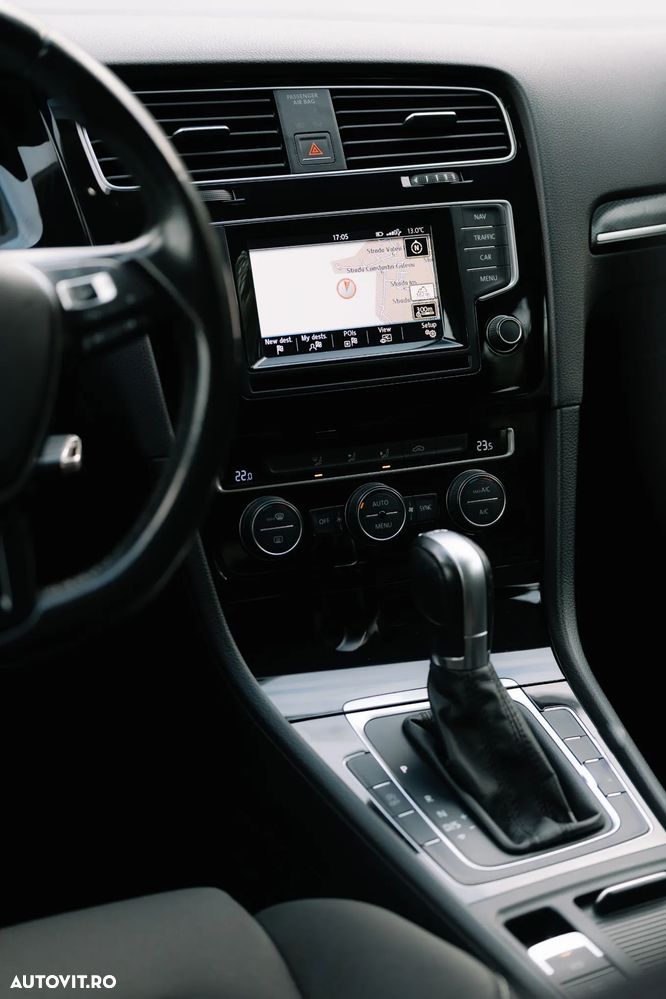 Volkswagen Golf 1.6 TDI DSG BMT Highline - 22