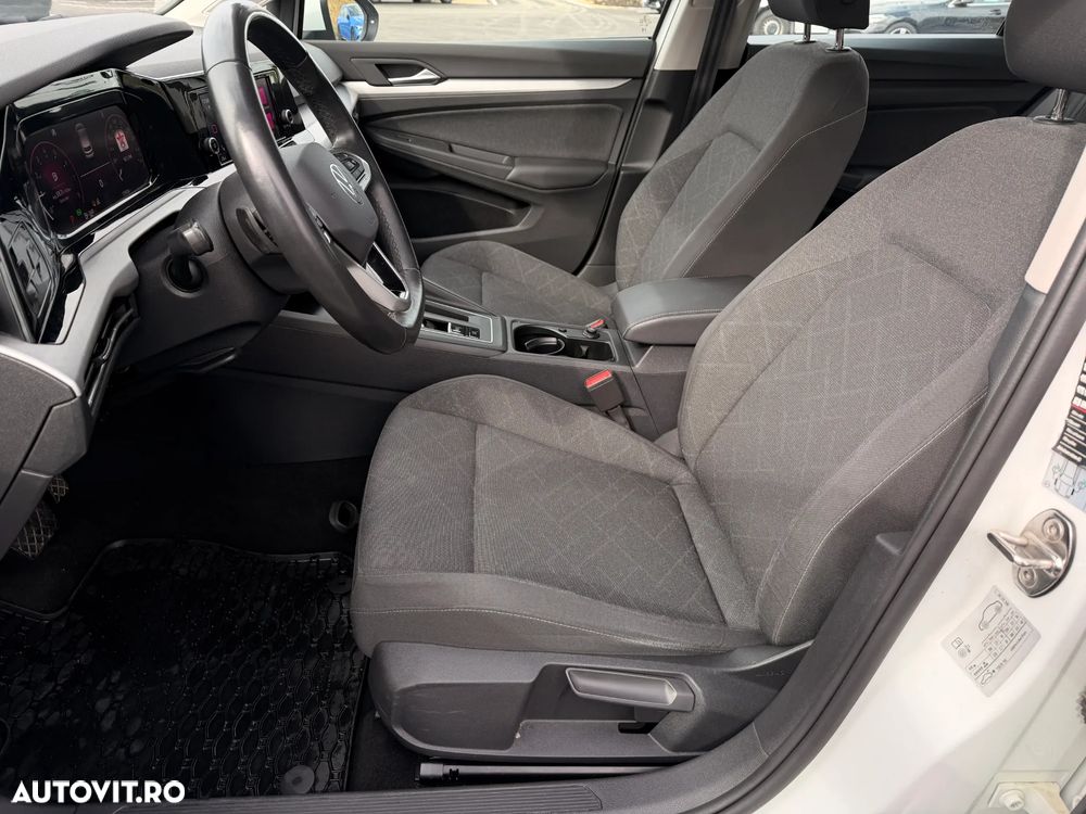 Volkswagen Golf - 11
