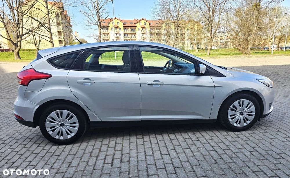 Ford Focus 1.5 TDCi Trend - 6